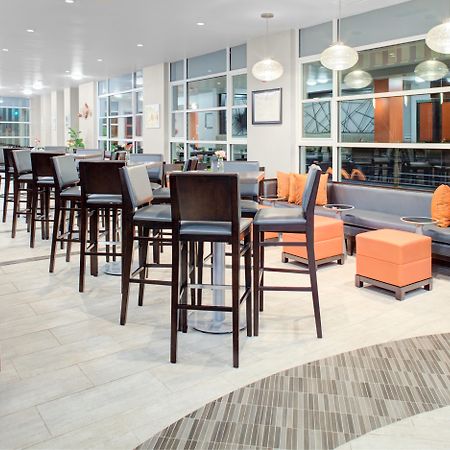 Holiday Inn Windsor - Wine Country By Ihg Kültér fotó